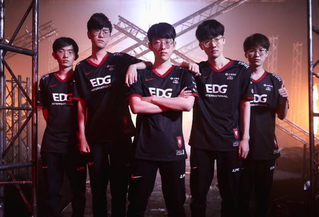 4秒违例 4秒违例
